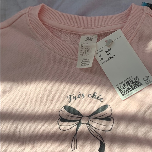 H&M Light Pink 'Très Chic' Bow Sweatshirt - Picture 2 of 4